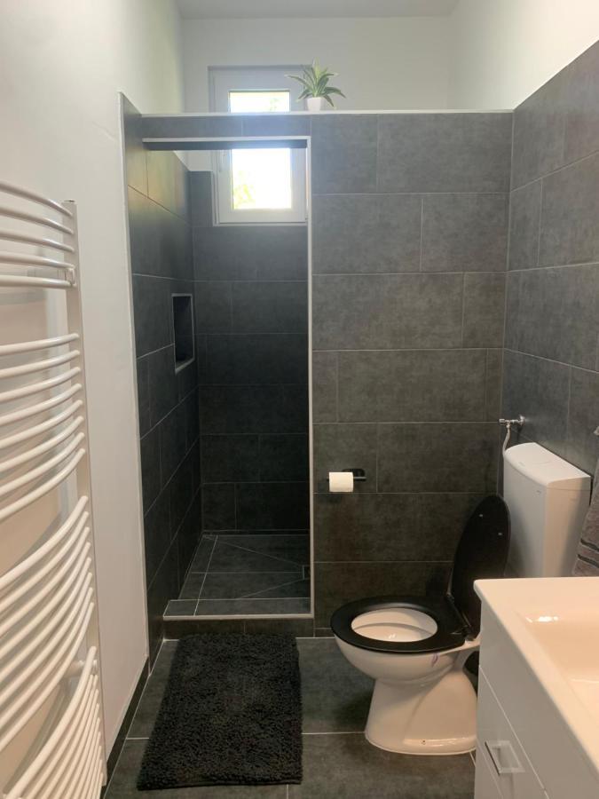 Dora Vendeghaz Apartment Летение Екстериор снимка