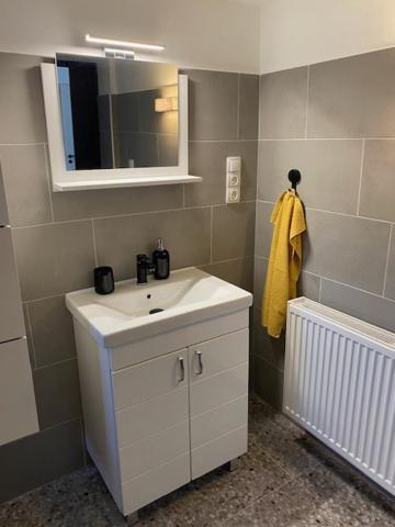 Dora Vendeghaz Apartment Летение Екстериор снимка